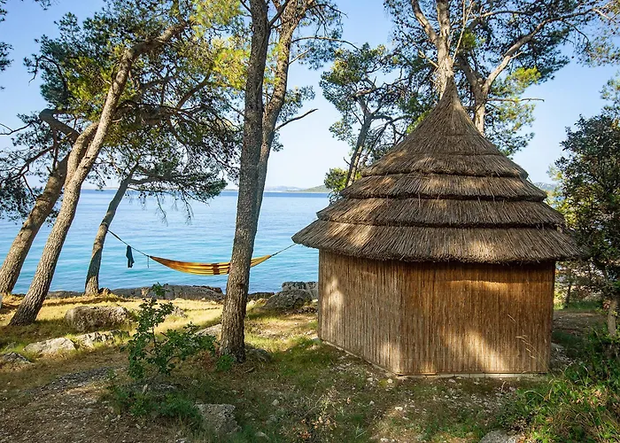 Pine Beach Pakostane